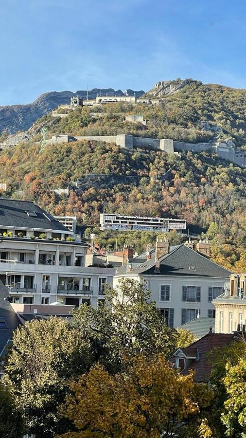 Cosy And Calm In Grenoble City Heart With Free And Large Parking Q-Park Chavant Exteriör bild